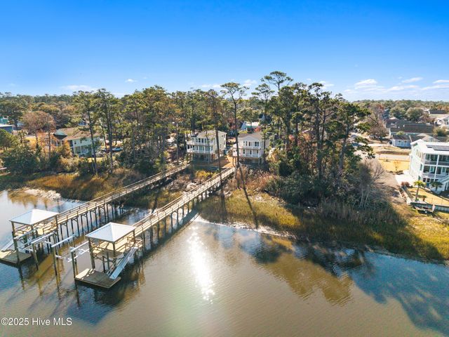 3704 E Yacht Drive, Oak Island, NC 28465