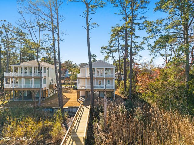 3704 E Yacht Drive, Oak Island, NC 28465