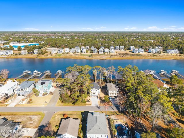 3704 E Yacht Drive, Oak Island, NC 28465
