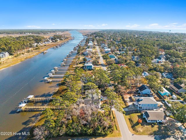 3704 E Yacht Drive, Oak Island, NC 28465