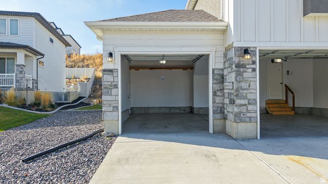 1816 S FREESTONE BLVD, Santaquin, UT 84655