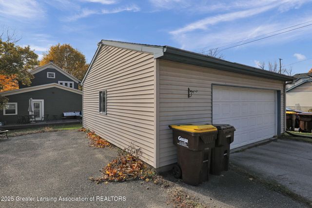 317 E Elm Street, Mason, MI 48854