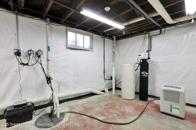 317 E Elm Street, Mason, MI 48854