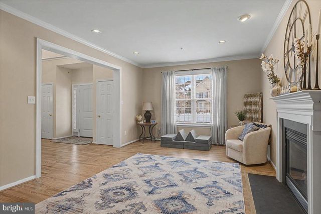 101 SOVEREIGN DR, Warrington, PA 18976