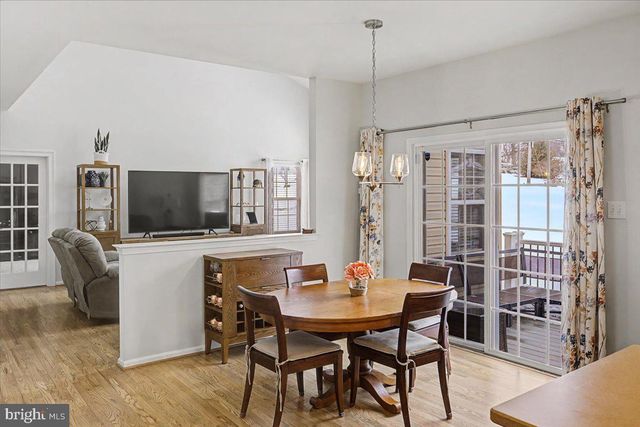 101 SOVEREIGN DR, Warrington, PA 18976