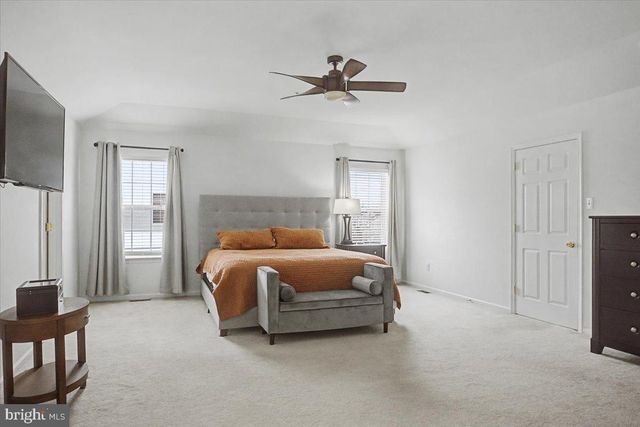 101 SOVEREIGN DR, Warrington, PA 18976