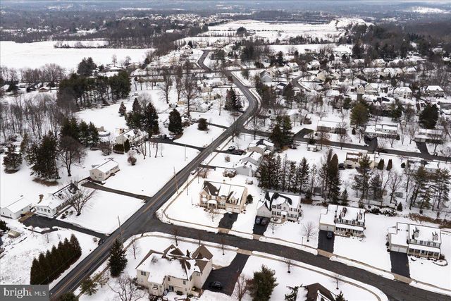 101 SOVEREIGN DR, Warrington, PA 18976