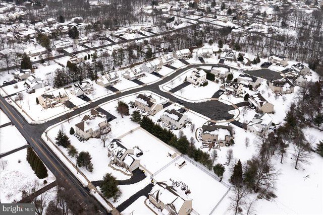 101 SOVEREIGN DR, Warrington, PA 18976