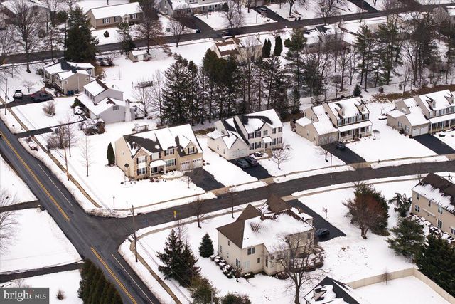 101 SOVEREIGN DR, Warrington, PA 18976