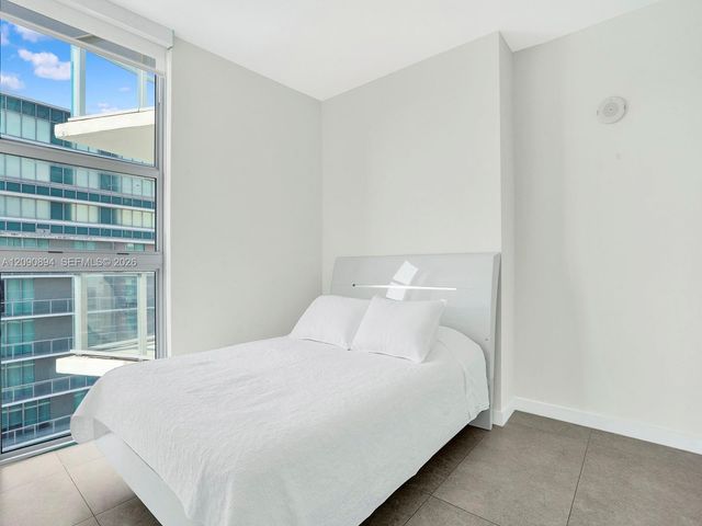 1100 S Miami Avenue 3704, Miami, FL 33130