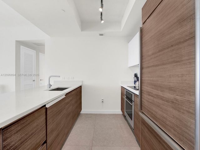 1100 S Miami Avenue 3704, Miami, FL 33130