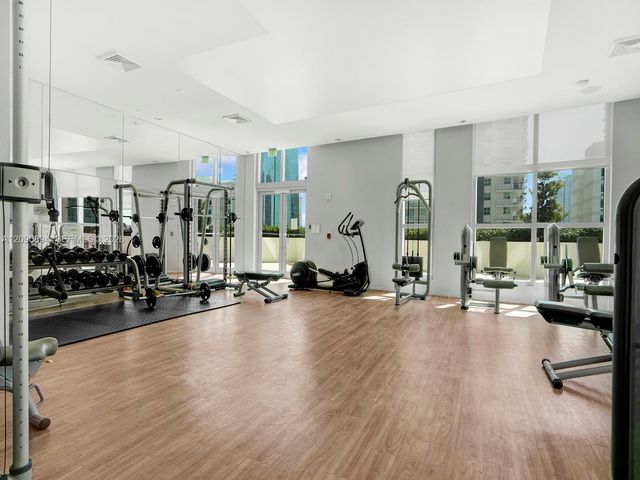 1100 S Miami Avenue 3704, Miami, FL 33130