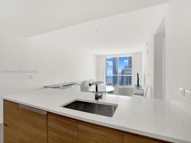 1100 S Miami Avenue 3704, Miami, FL 33130