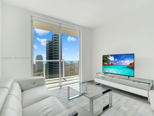 1100 S Miami Avenue 3704, Miami, FL 33130
