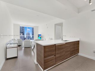 1100 S Miami Avenue 3704, Miami, FL 33130