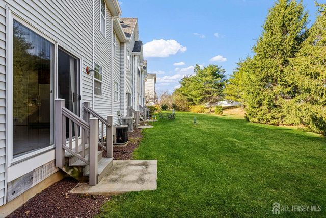 1209 blossom Circle, South Brunswick, NJ 08810