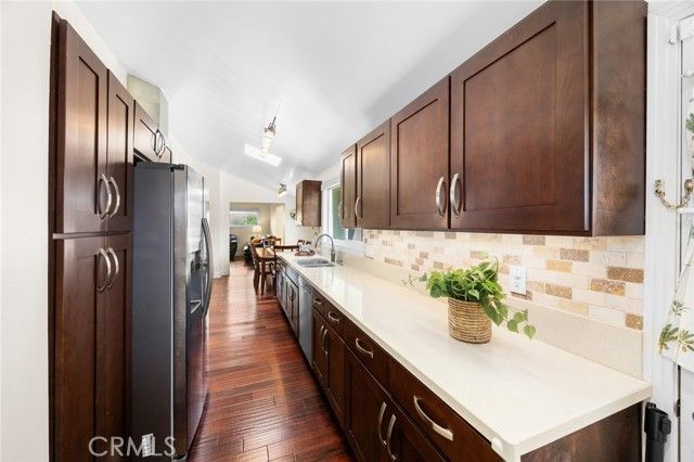 5010 Boston, La Crescenta, CA 91214