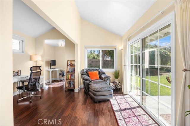 5010 Boston, La Crescenta, CA 91214