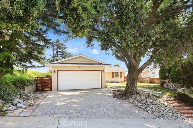 5010 Boston, La Crescenta, CA 91214