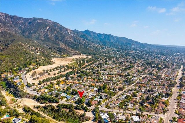 5010 Boston, La Crescenta, CA 91214