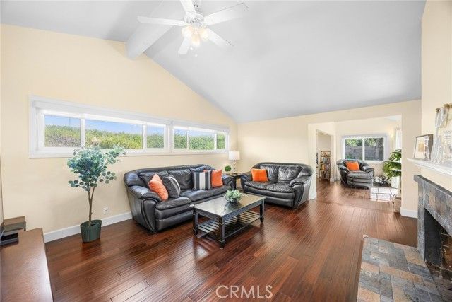 5010 Boston, La Crescenta, CA 91214