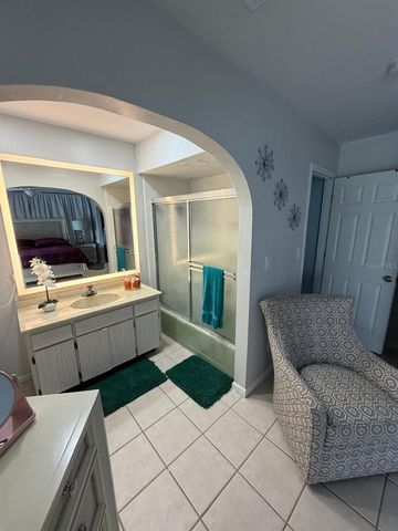 704 CLEVELAND AVE, Lehigh Acres, FL 33972