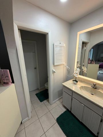 704 CLEVELAND AVE, Lehigh Acres, FL 33972
