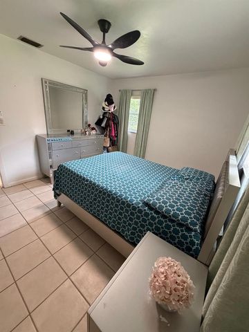 704 CLEVELAND AVE, Lehigh Acres, FL 33972