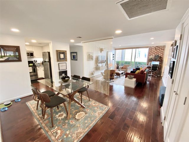 2016 Main Street 2105, Houston, TX 77002