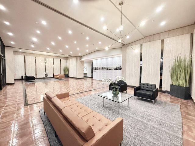 2016 Main Street 2105, Houston, TX 77002