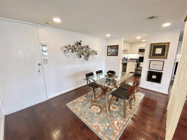 2016 Main Street 2105, Houston, TX 77002