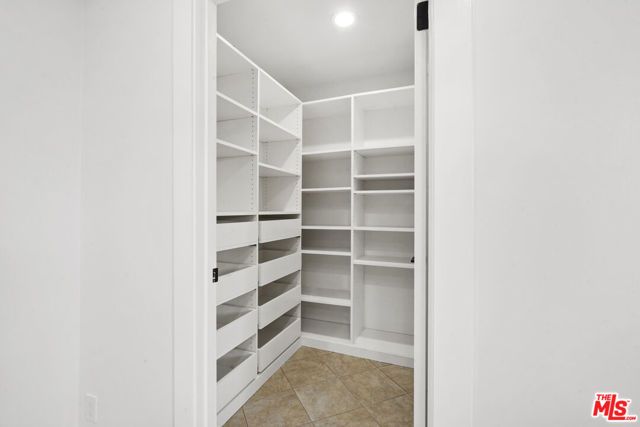 914 N Evergreen Street, Burbank, CA 91505