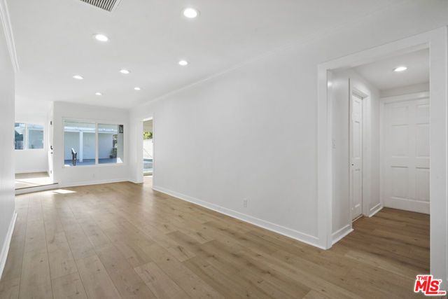 914 N Evergreen Street, Burbank, CA 91505