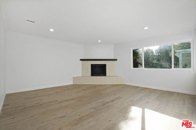 914 N Evergreen Street, Burbank, CA 91505