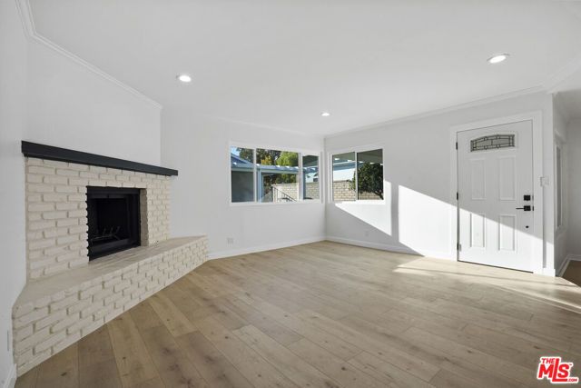 914 N Evergreen Street, Burbank, CA 91505