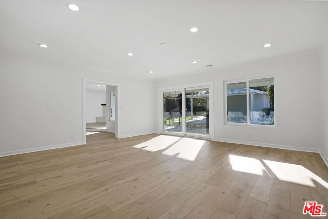 914 N Evergreen Street, Burbank, CA 91505