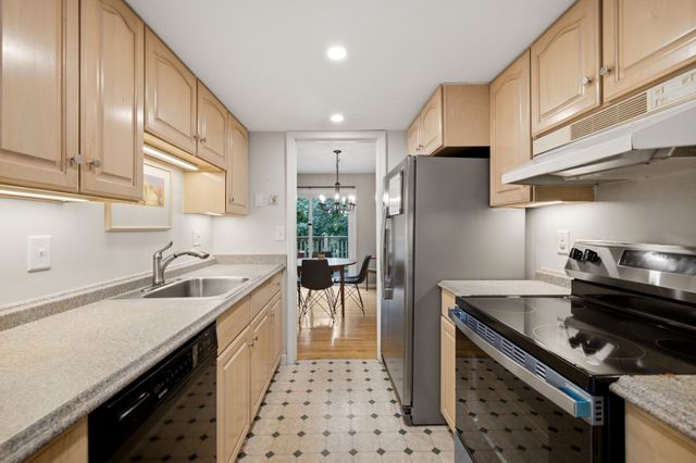 83 Fifer Lane 83, Lexington, MA 02420