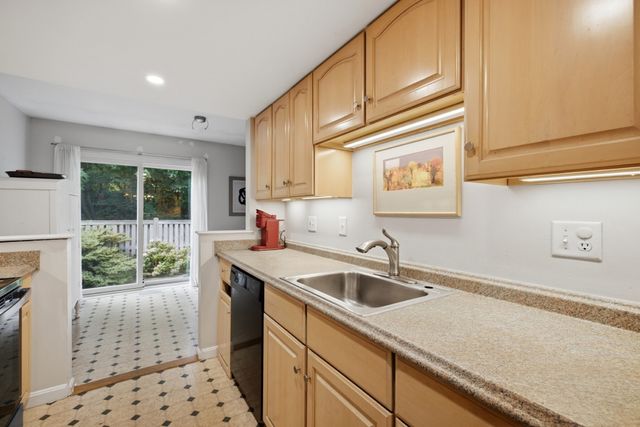 83 Fifer Lane 83, Lexington, MA 02420