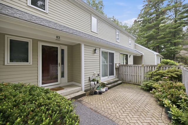 83 Fifer Lane 83, Lexington, MA 02420
