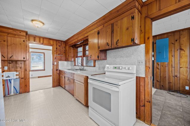 9576 Newland Road, Creswell, NC 27928