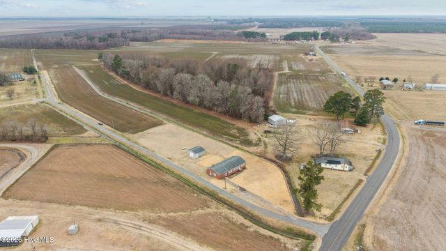 9576 Newland Road, Creswell, NC 27928