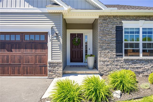 5973 Monarch Drive, Farmington, NY 14425