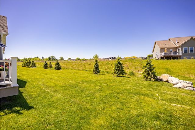 5973 Monarch Drive, Farmington, NY 14425