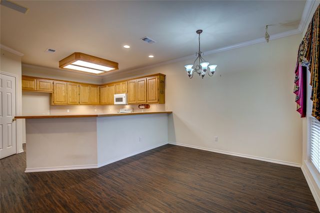 6911 Gold Street, Greenville, TX 75402