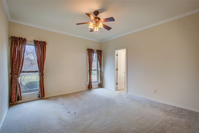 6911 Gold Street, Greenville, TX 75402