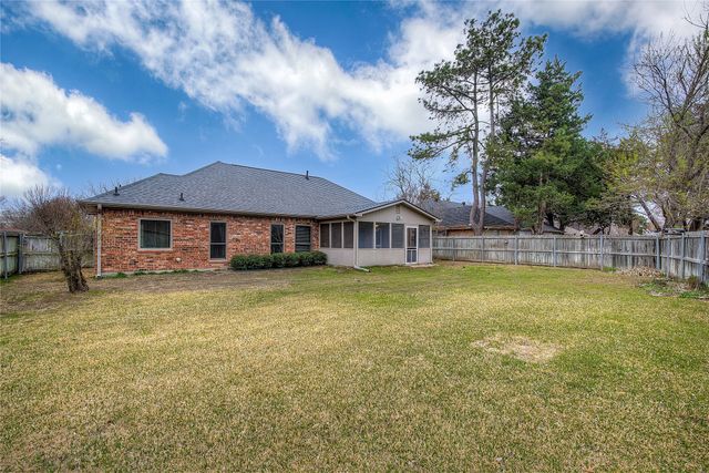 6911 Gold Street, Greenville, TX 75402