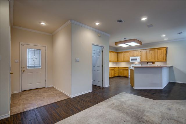 6911 Gold Street, Greenville, TX 75402