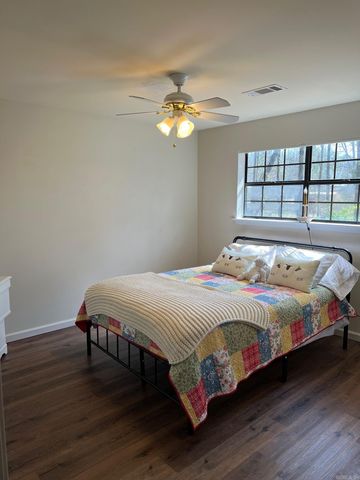 4121 Faye Circle, Benton, AR 72015