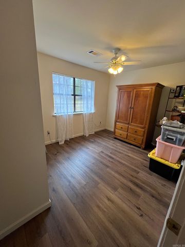 4121 Faye Circle, Benton, AR 72015