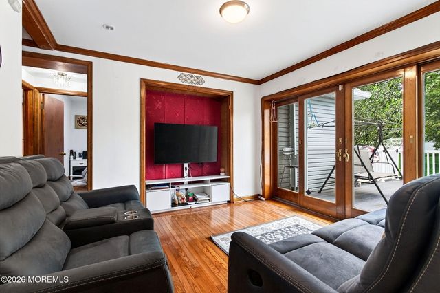 33 Tennent Road, Morganville, NJ 07751